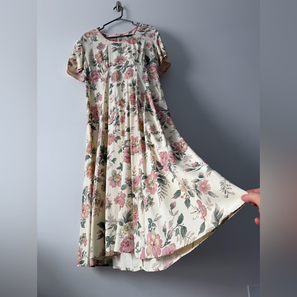 Empire Waist Vintage Dress Maternity and Bump Friendly - Picture 8 of 11